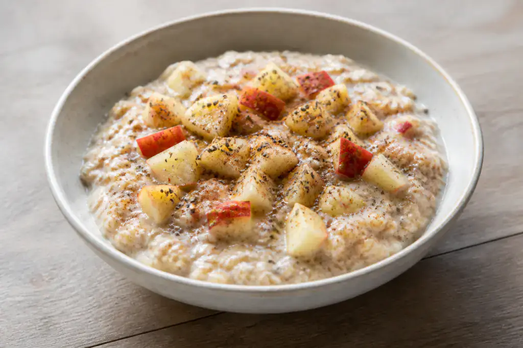 Apple Cinnamon Oat Breakfast
